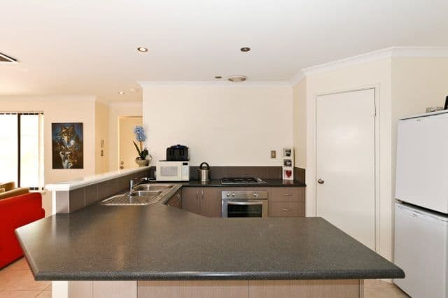 9B Hazlett Way, CANNING VALE WA 6155, Canning Vale - Image 1