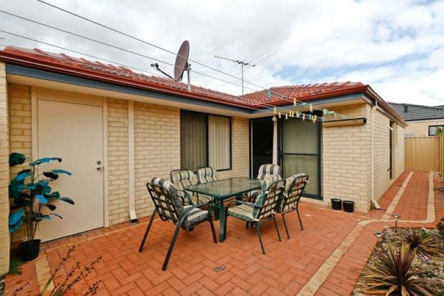 9B Hazlett Way, CANNING VALE WA 6155, Canning Vale - Thumbnail 4