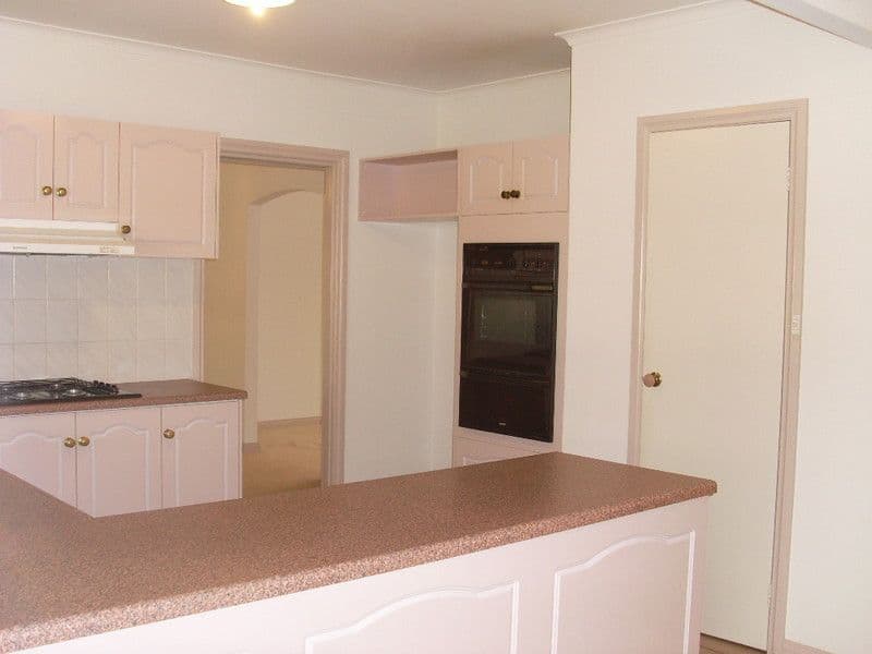 6 Santa Catalina Crescent, SEAFORD RISE SA 5169, Seaford Rise - Thumbnail 4