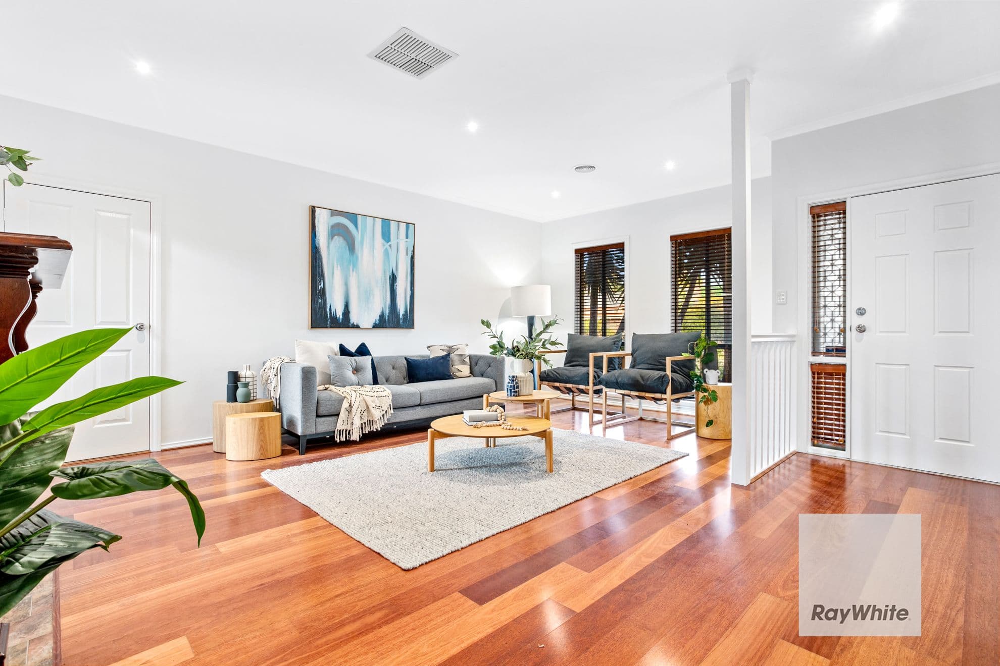 9 Barringo Way, Caroline Springs VIC 3023, Caroline Springs - Thumbnail 2