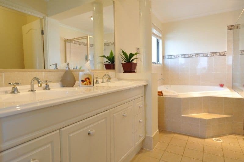 14 Banksdale Drive, MIDDLE RIDGE QLD 4350, Middle Ridge - Thumbnail 7