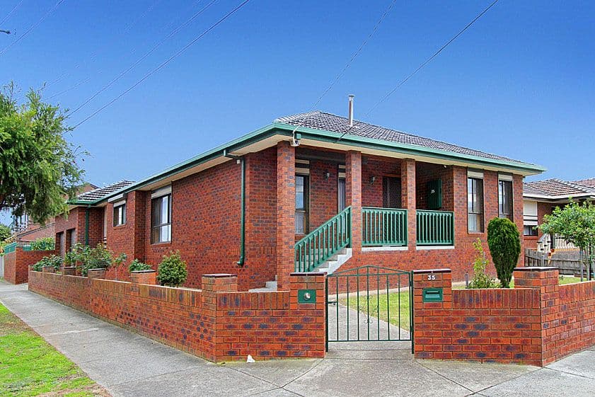 35 Stonehaven Drive, THOMASTOWN VIC 3074, Thomastown - Image 1