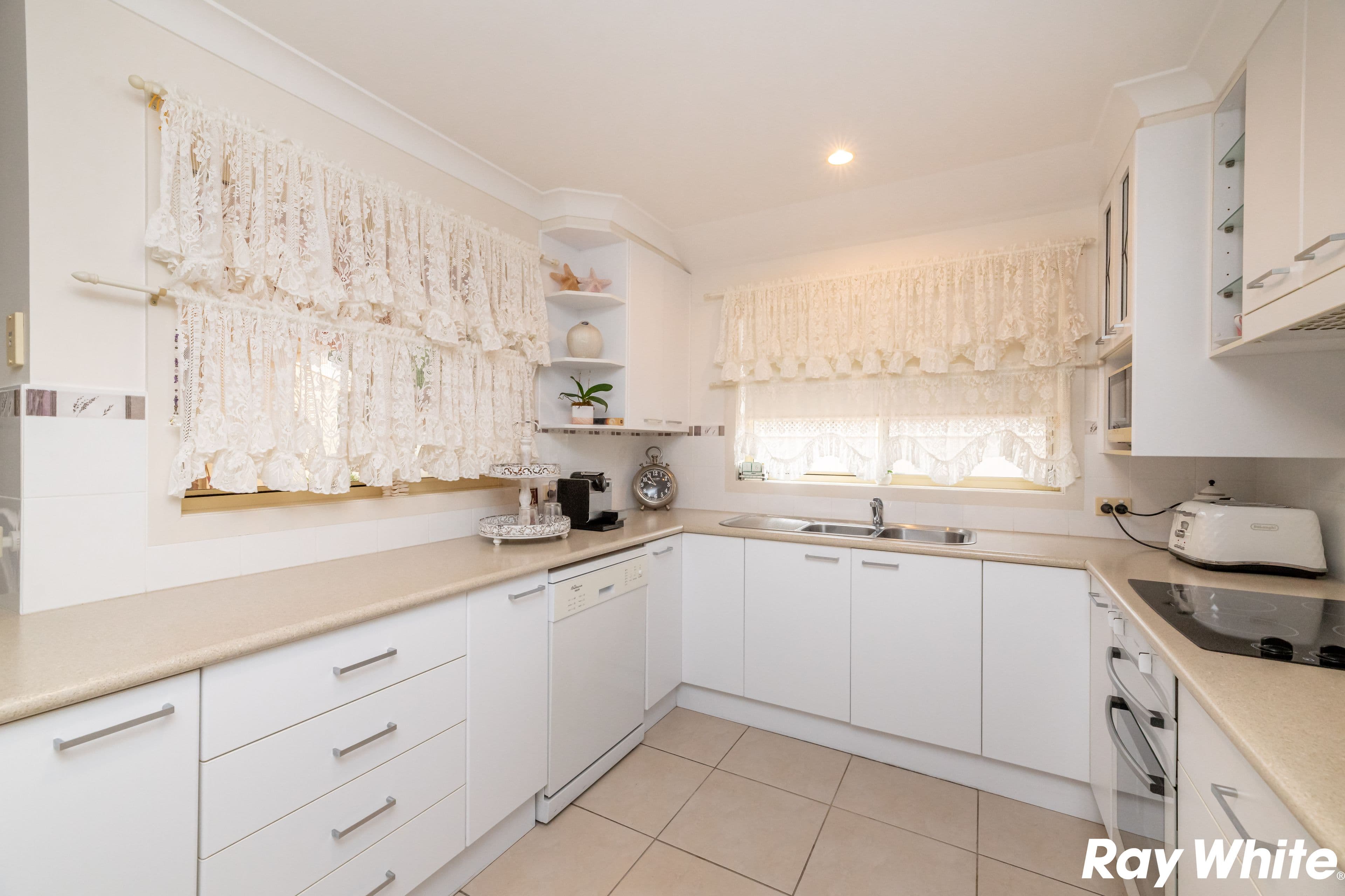 27 Eden Place, Tuncurry NSW 2428, Tuncurry - Thumbnail 3