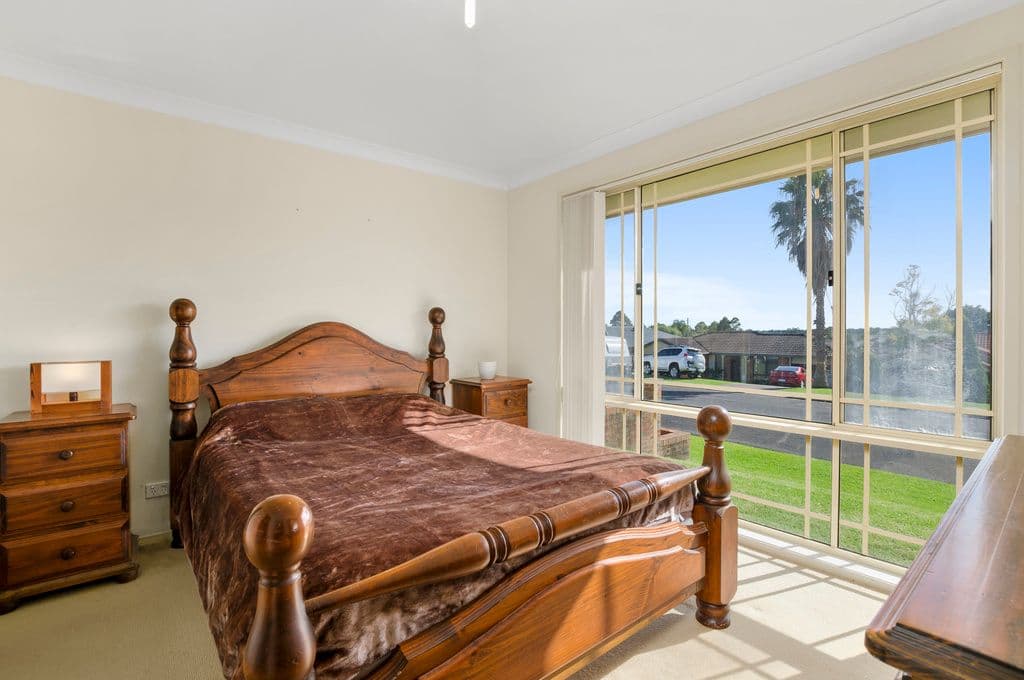 16 Gloucester Circuit, Albion Park - Thumbnail 5