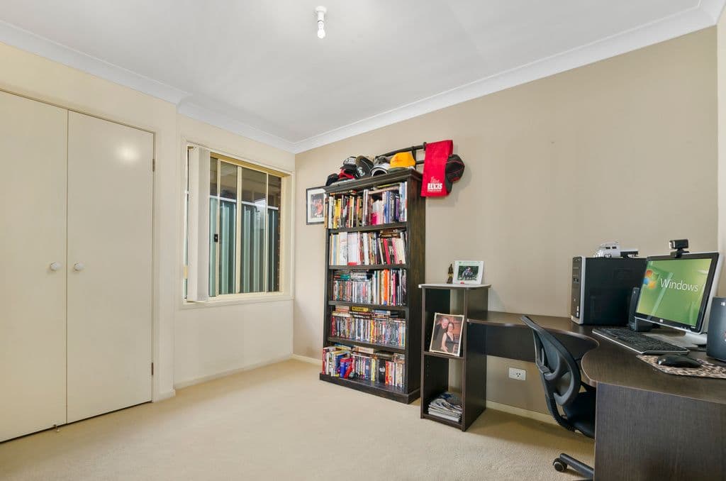 16 Gloucester Circuit, Albion Park - Thumbnail 6