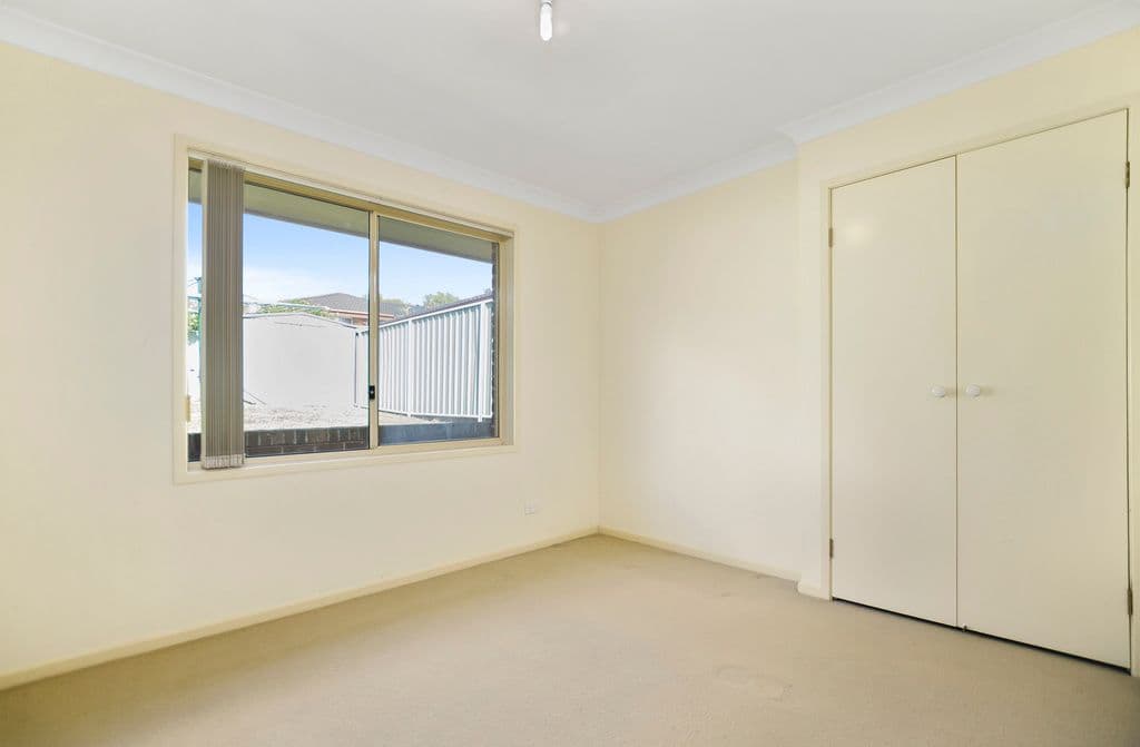 16 Gloucester Circuit, Albion Park - Thumbnail 7