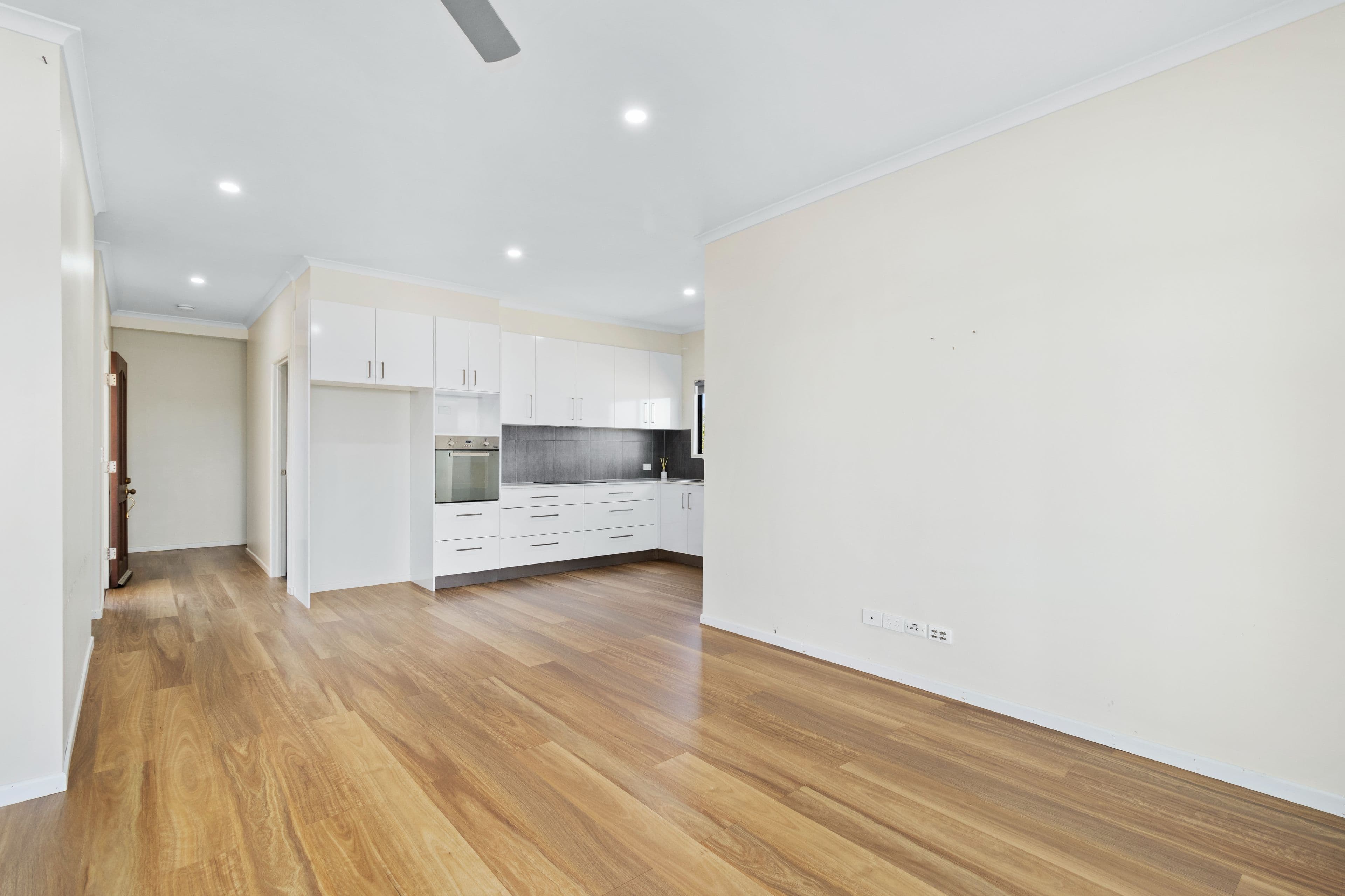 22 Brookes Street, Biggenden QLD 4621, Biggenden - Thumbnail 3