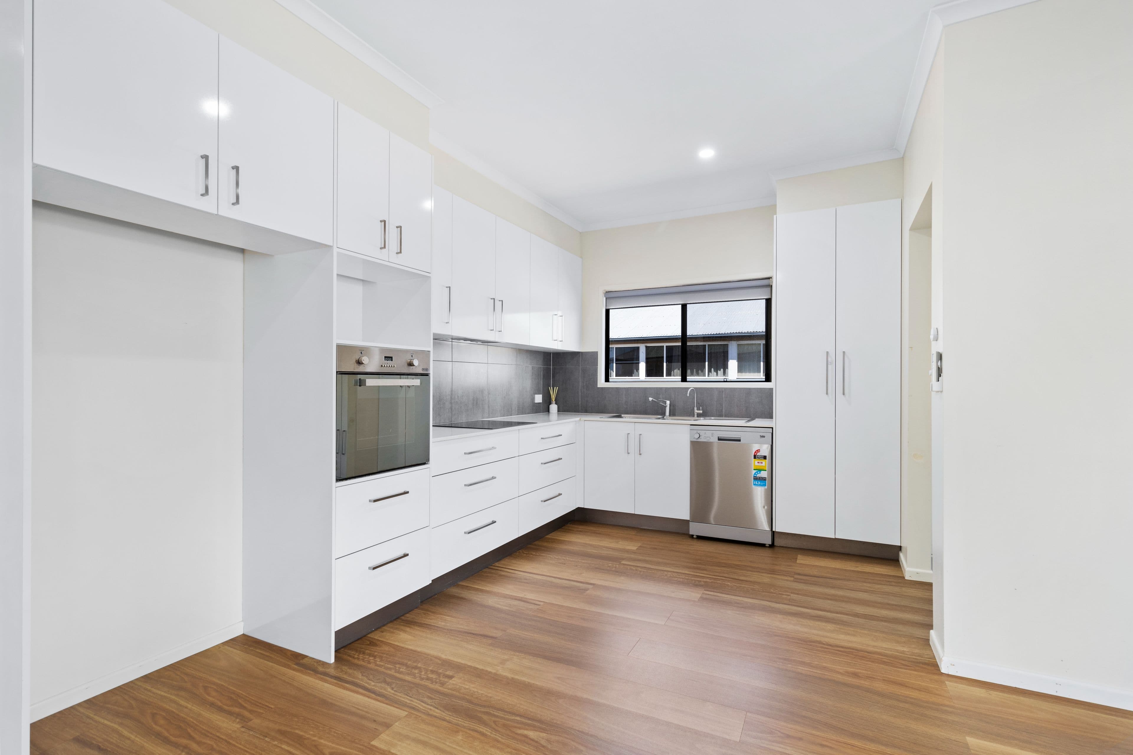 22 Brookes Street, Biggenden QLD 4621, Biggenden - Thumbnail 4