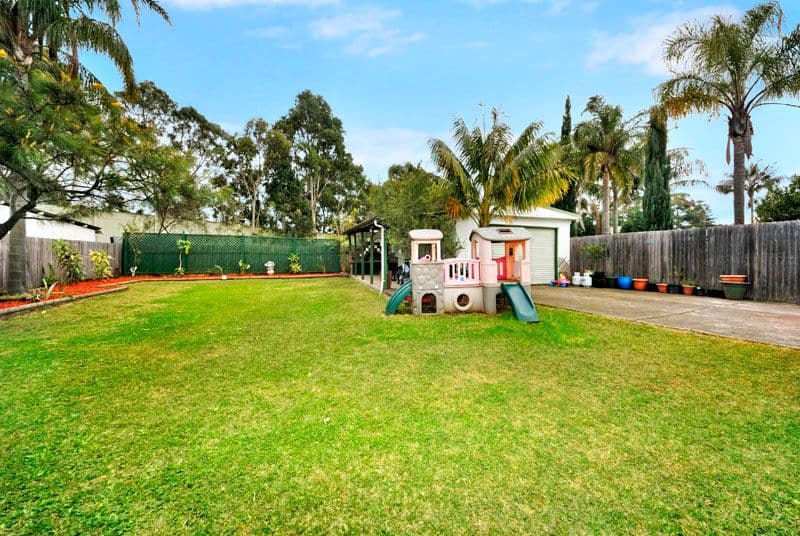 122 Beaconsfield Street, REVESBY NSW 2212, Revesby - Thumbnail 2