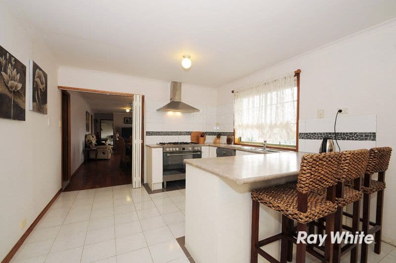 9 Loganberry Close, CRANBOURNE NORTH VIC 3977, Cranbourne North - Thumbnail 8