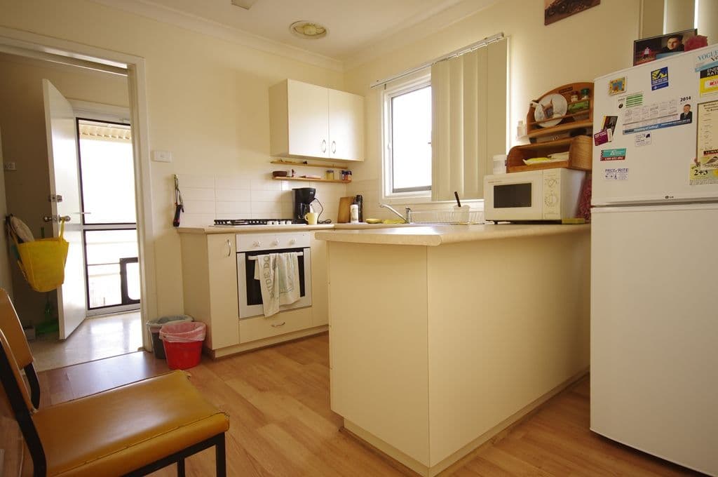 2b Templeton Crescent, GIRRAWHEEN WA 6064, Girrawheen - Thumbnail 4