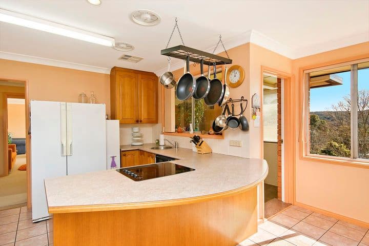 6  Halls Road, HELENSBURGH NSW 2508, Helensburgh - Thumbnail 4