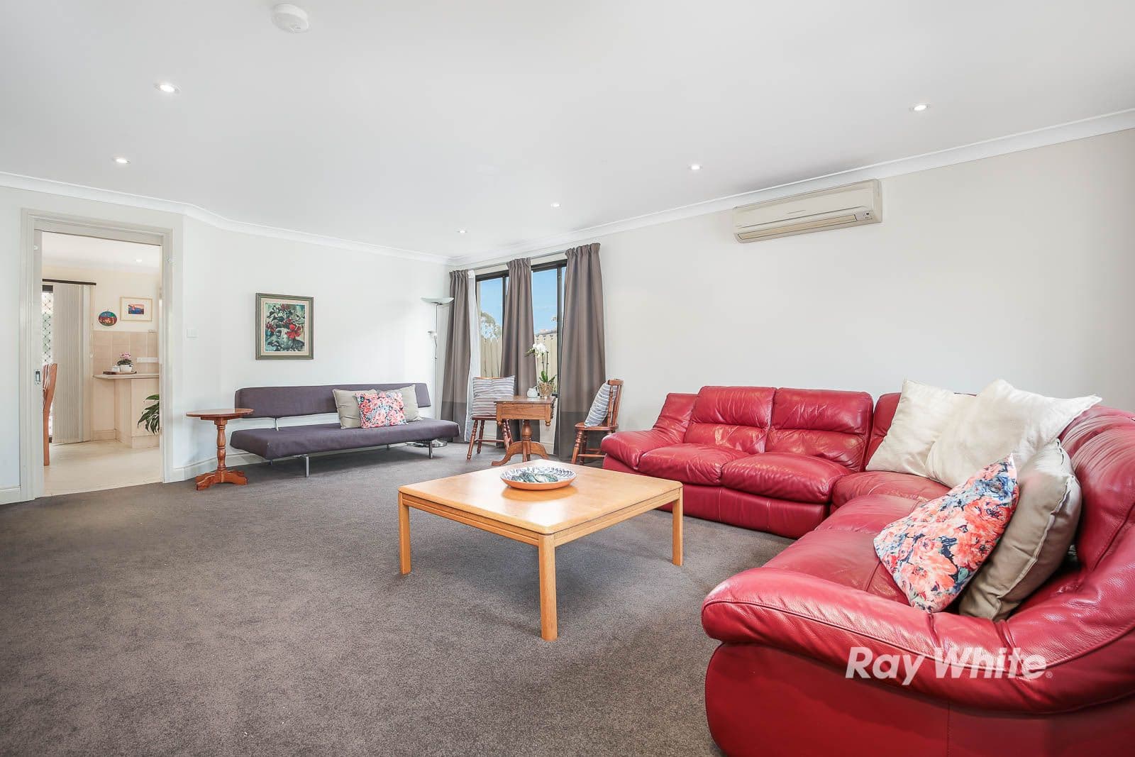 19 Greenhill Drive, Glenwood - Thumbnail 2