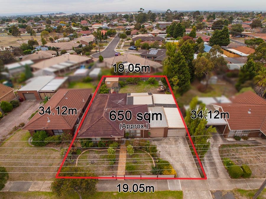 4 Banbury Crescent, Craigieburn VIC 3064, Craigieburn - Image 1
