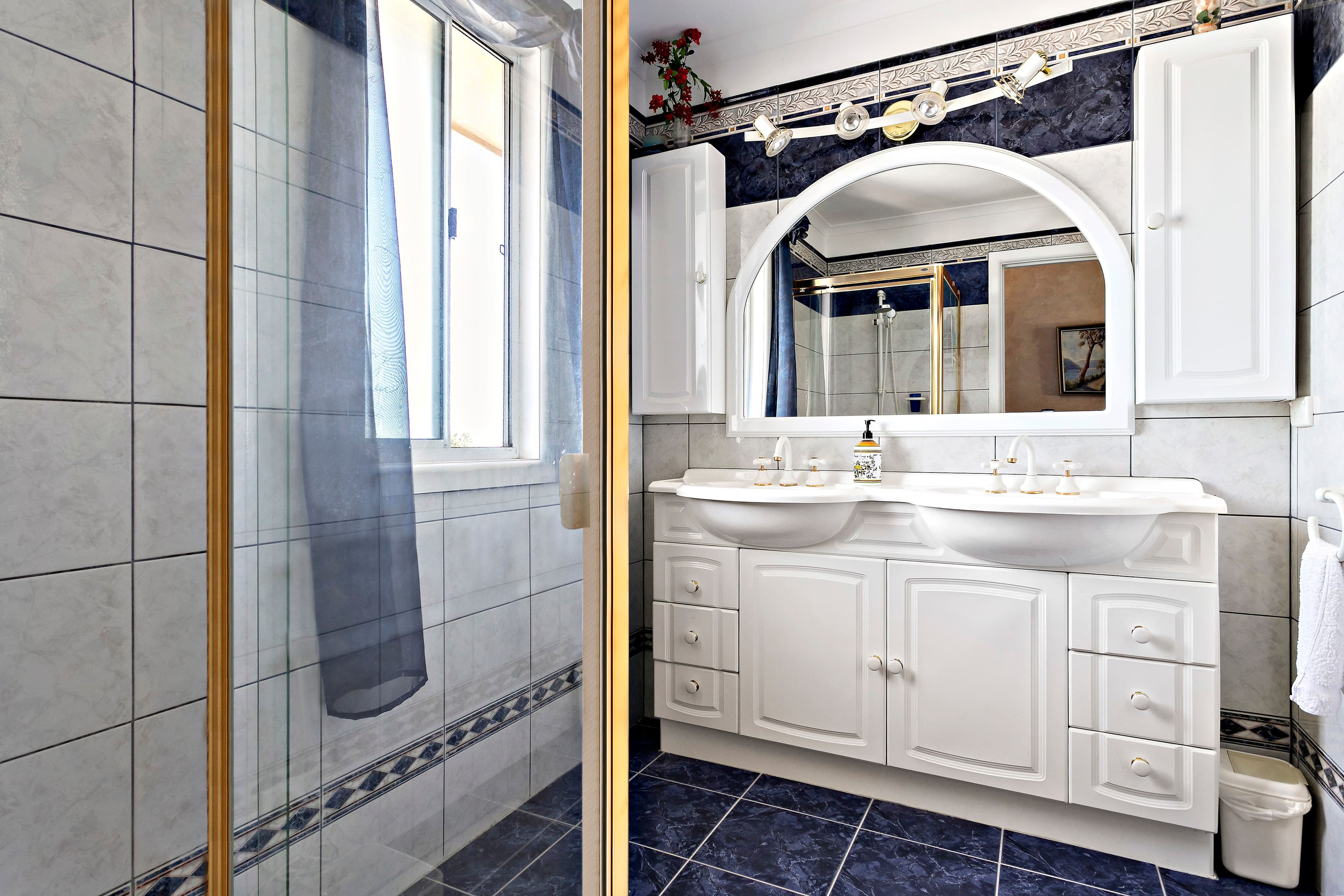 118 Waverley Road, Chadstone VIC 3148, Chadstone - Thumbnail 6