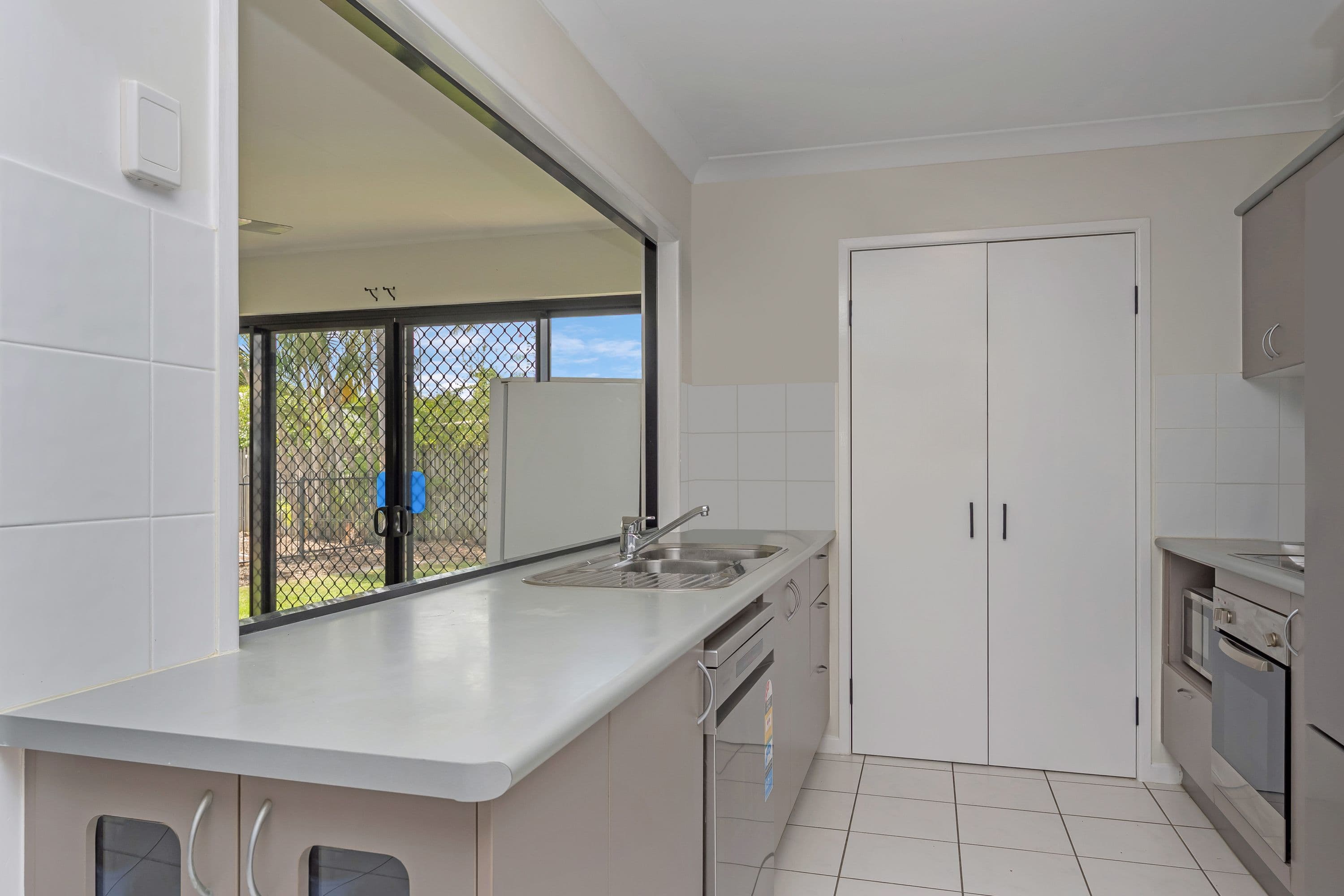 23 Chichester Avenue, Kirwan QLD 4817, Kirwan - Thumbnail 4