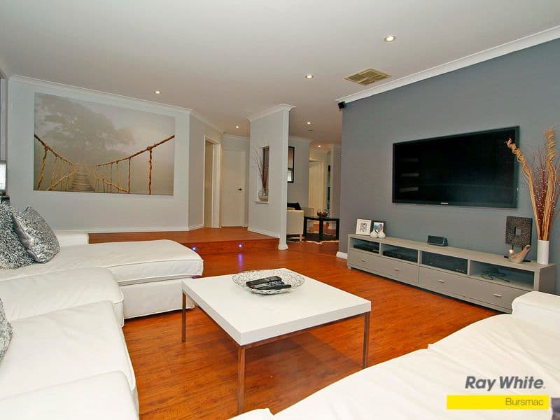 4 Wilton Close, BALLAJURA WA 6066, Ballajura - Image 1