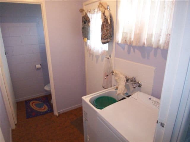 1 & 2, 36  Canberra Street, HARRISTOWN QLD 4350, Harristown - Thumbnail 7