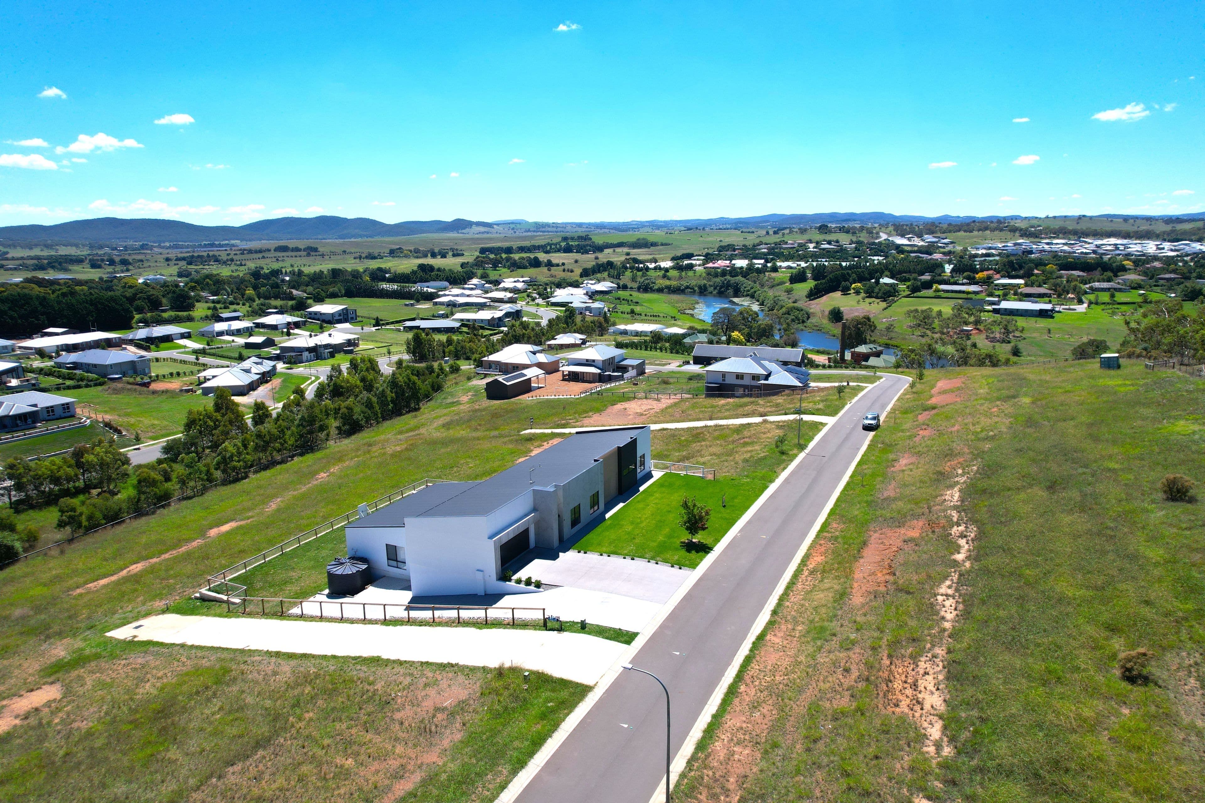 11 Snowgums Drive, Goulburn NSW 2580, Goulburn - Thumbnail 2