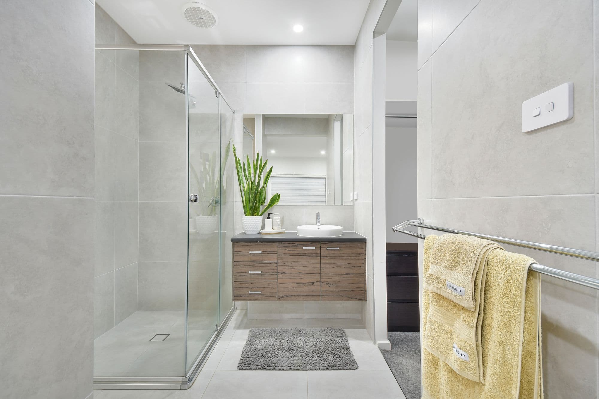 14 Nightshade Close, Denham Court - Thumbnail 2