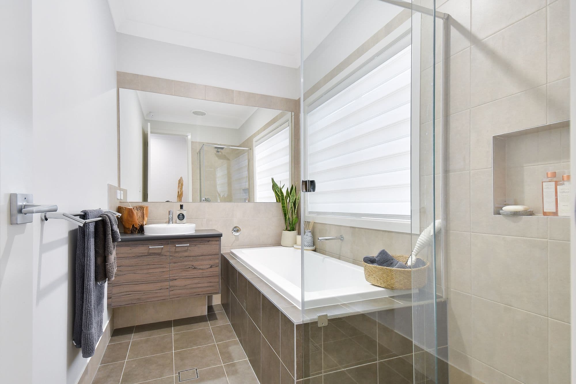 14 Nightshade Close, Denham Court - Thumbnail 7