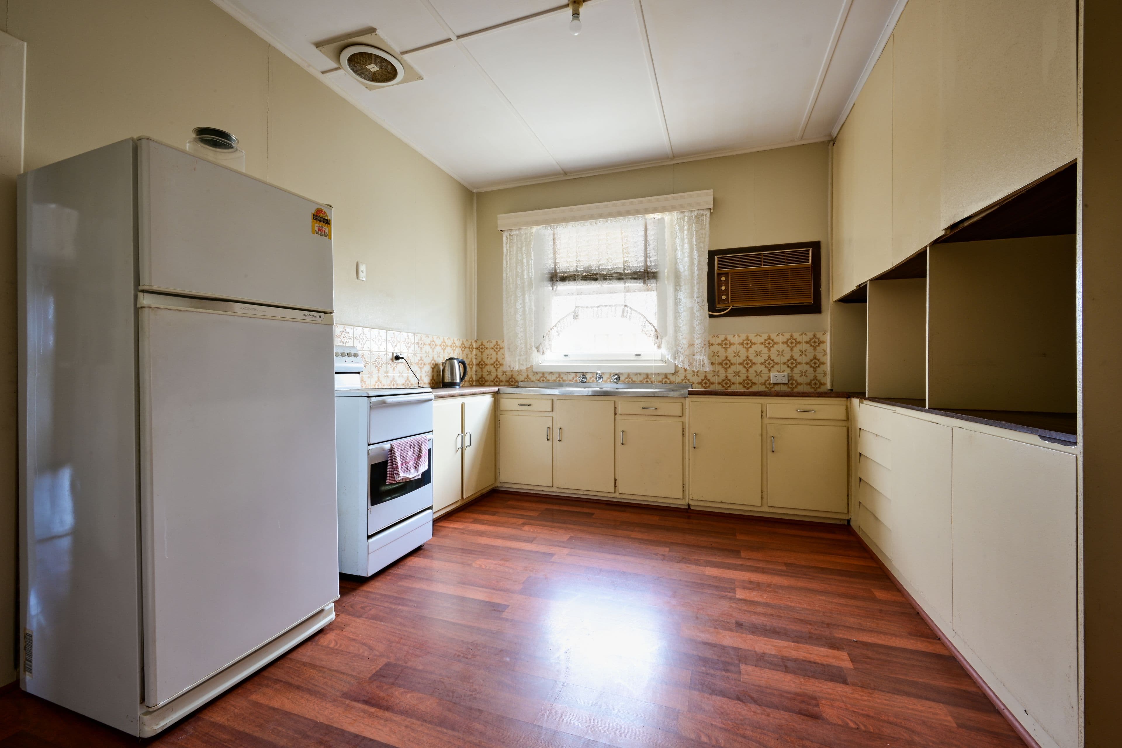 2 Martlew Street, Port Augusta SA 5700, Port Augusta - Thumbnail 4