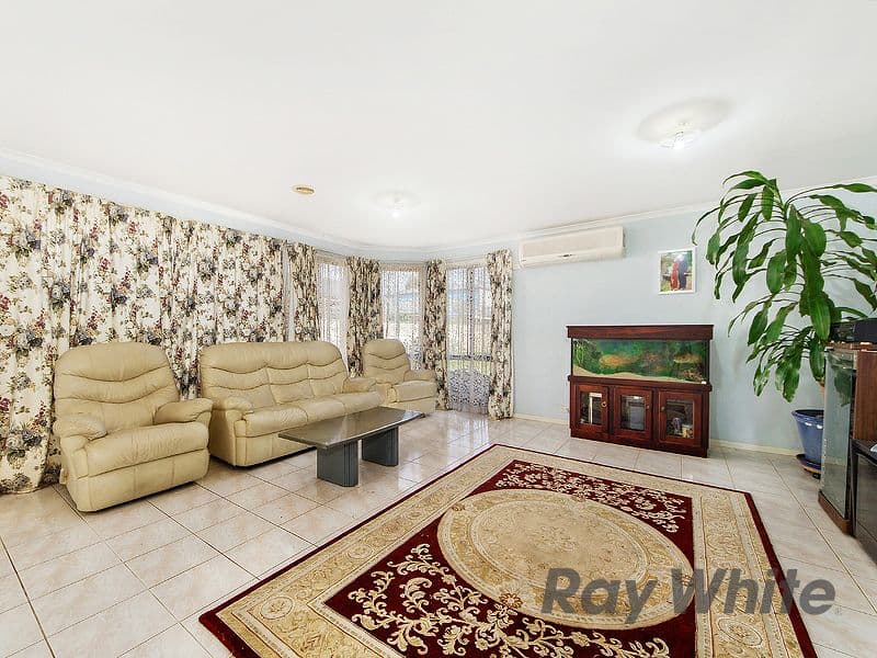 11 Saltmarsh Place, Cairnlea VIC 3023, Cairnlea - Thumbnail 3