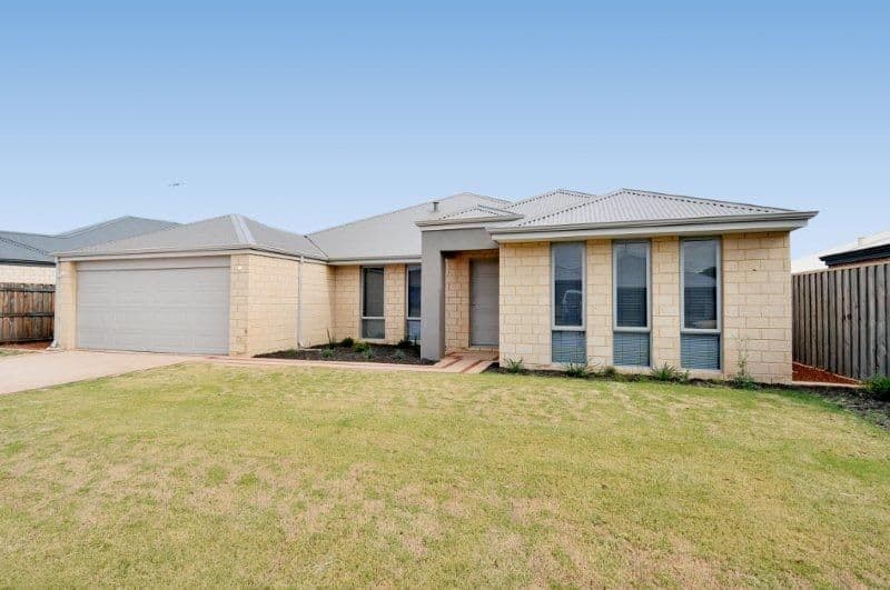 32 Carissa Turn, HALLS HEAD WA 6210, Halls Head - Image 1