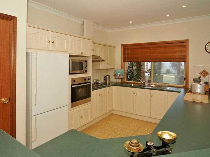 3 Rose Crescent, MCLAREN FLAT SA 5171, McLaren Flat - Thumbnail 4