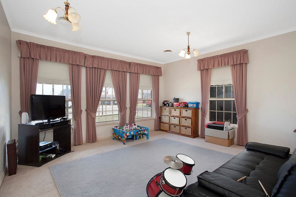2 Melanesia Court, WARRNAMBOOL VIC 3280, Warrnambool - Thumbnail 6