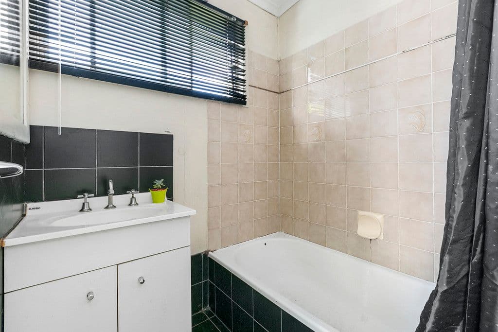 28 Moon Street, Caboolture South QLD 4510, Caboolture South - Thumbnail 5
