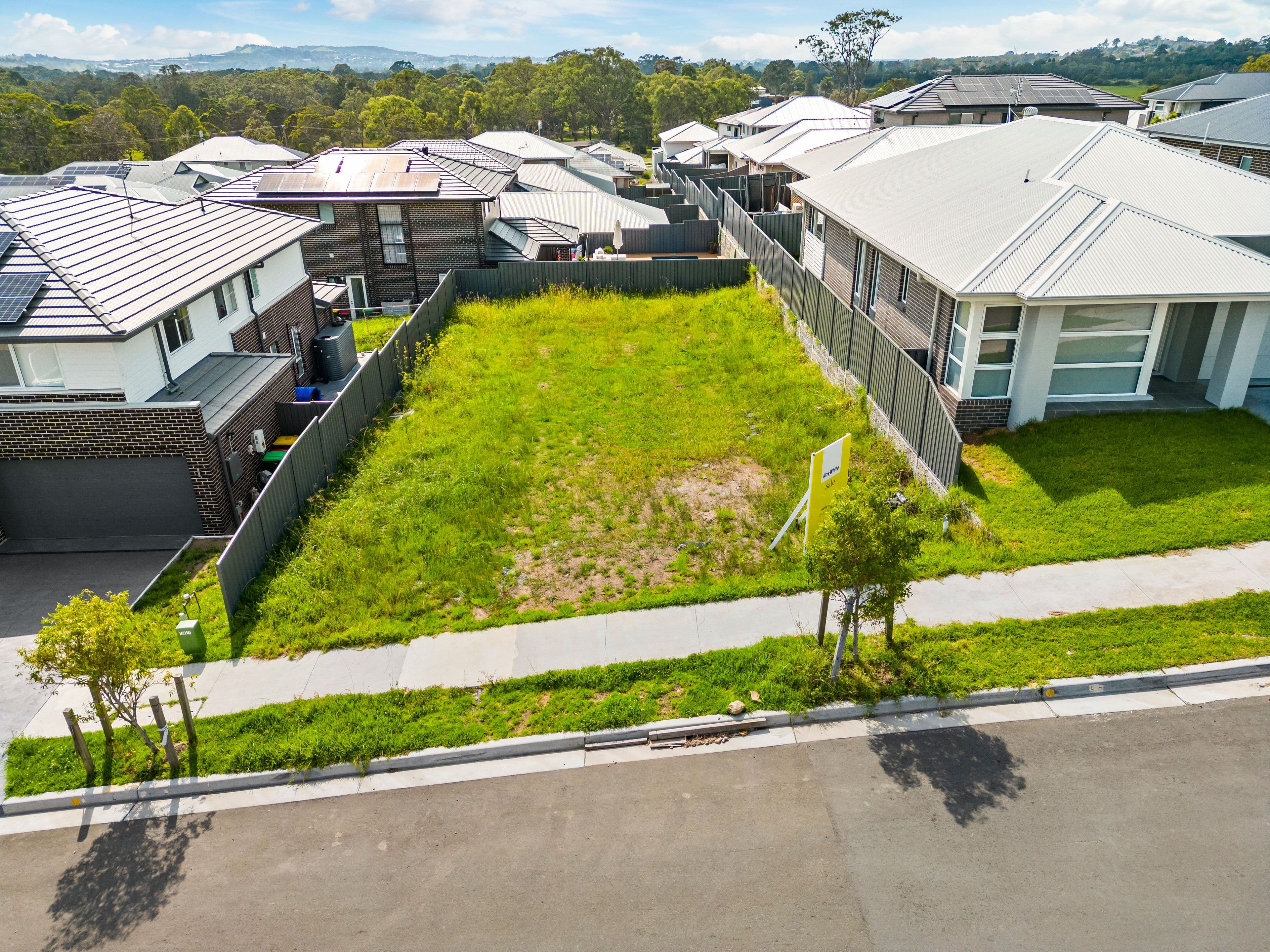 27 Sanctuary Street, Kembla Grange NSW 2526, Kembla Grange - Thumbnail 2