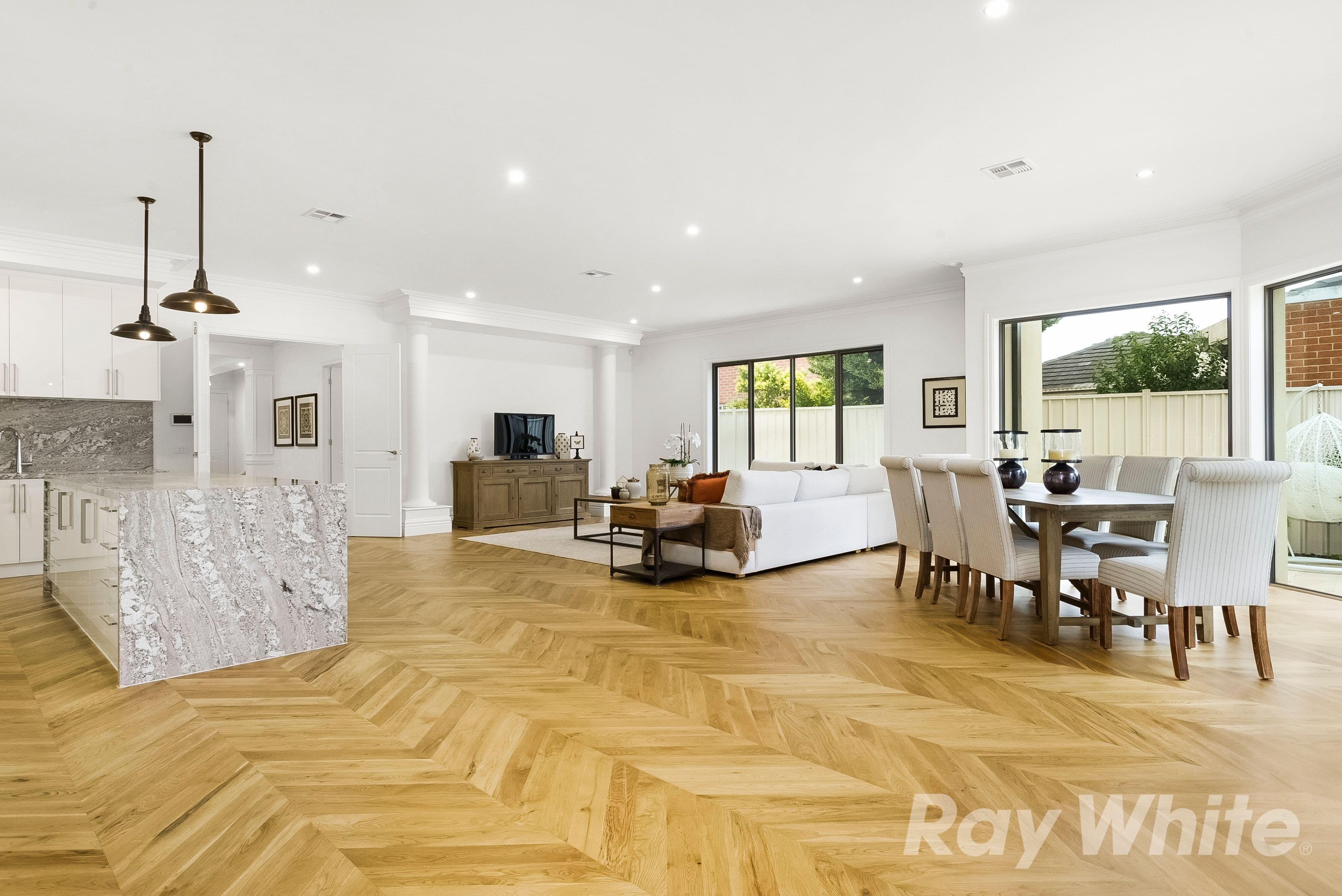 14 Kuebler Street, Glen Waverley VIC 3150, Glen Waverley - Thumbnail 6