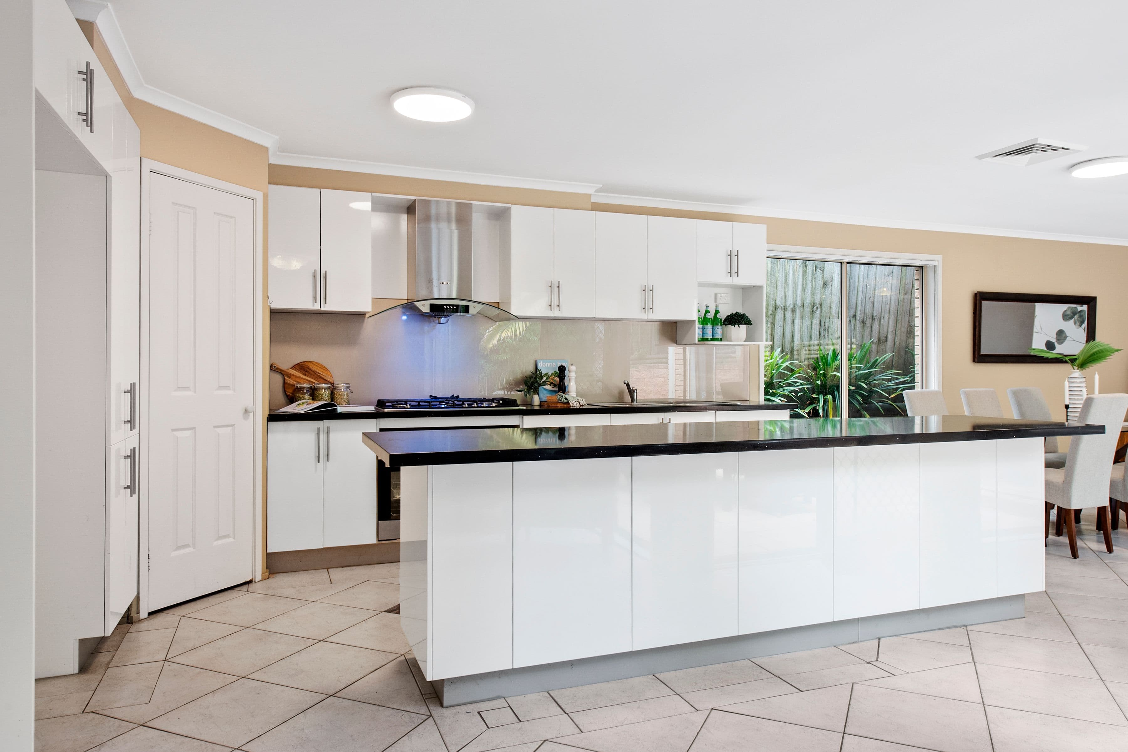 17 Brisbane Avenue, Mount Kuring-Gai - Thumbnail 4