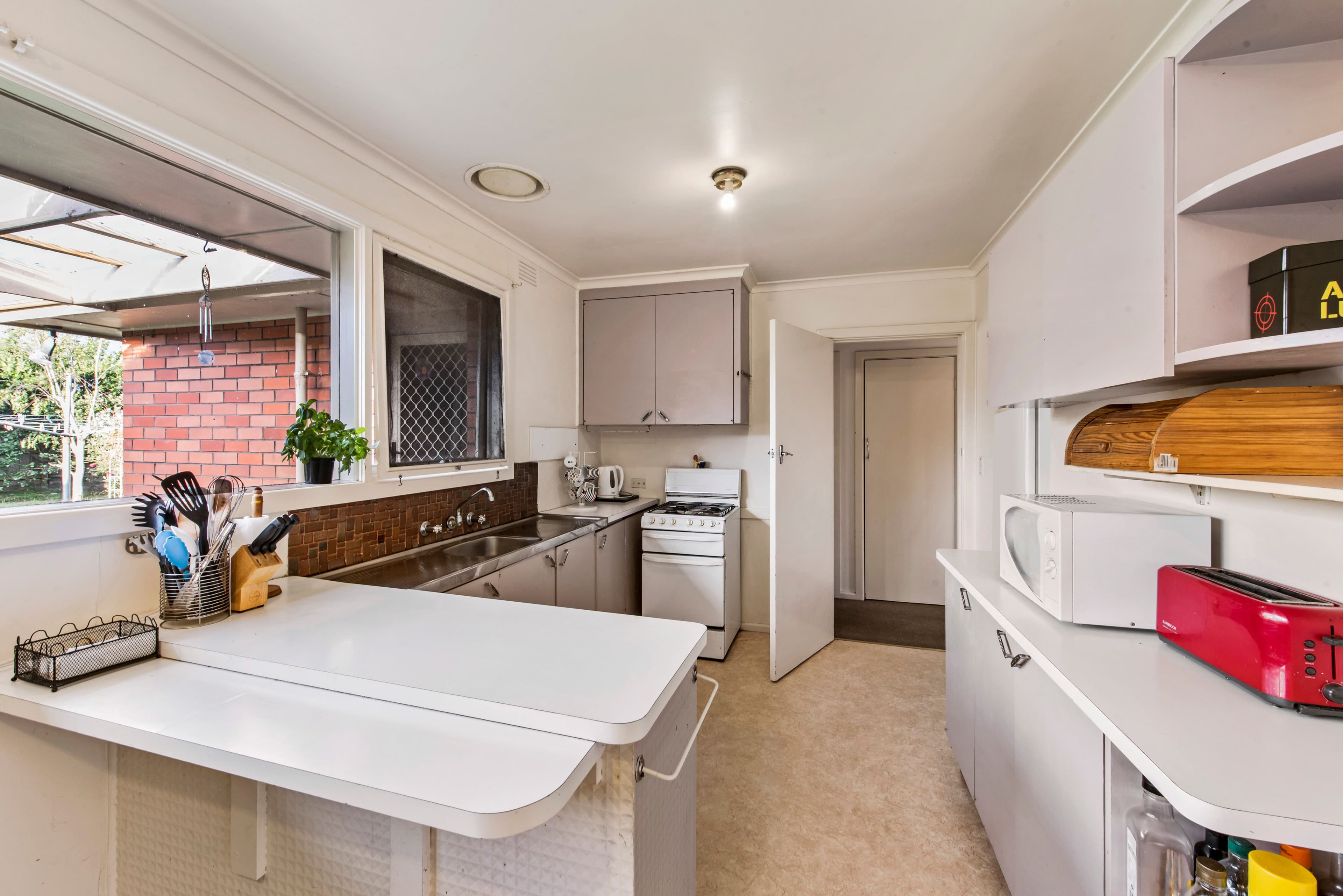 19 Edith Street, Noble Park VIC 3174, Noble Park - Thumbnail 4