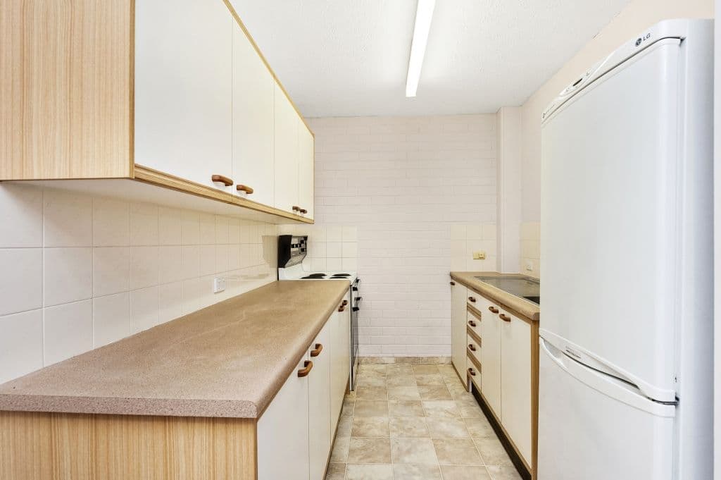 28 Miles Street, Coolangatta QLD 4225, Coolangatta - Thumbnail 2