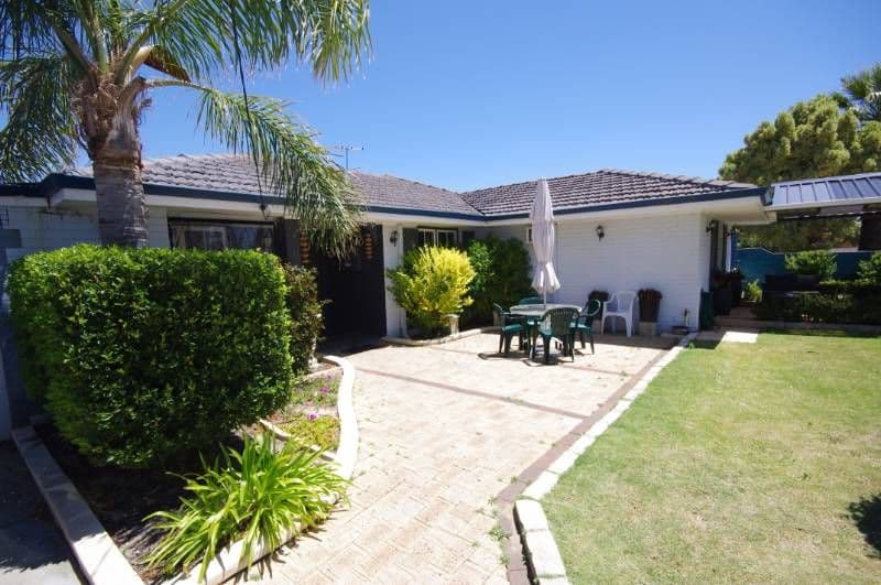 33 Pannell Way, GIRRAWHEEN WA 6064, Girrawheen - Thumbnail 4