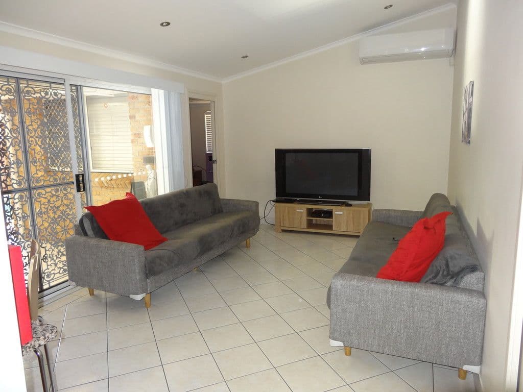 29 Flinders Crescent, Hinchinbrook NSW 2168, Hinchinbrook - Thumbnail 4