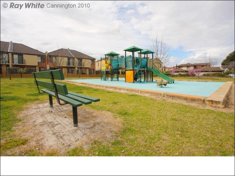 1 Gochean Avenue, BENTLEY WA 6102, Bentley - Thumbnail 4
