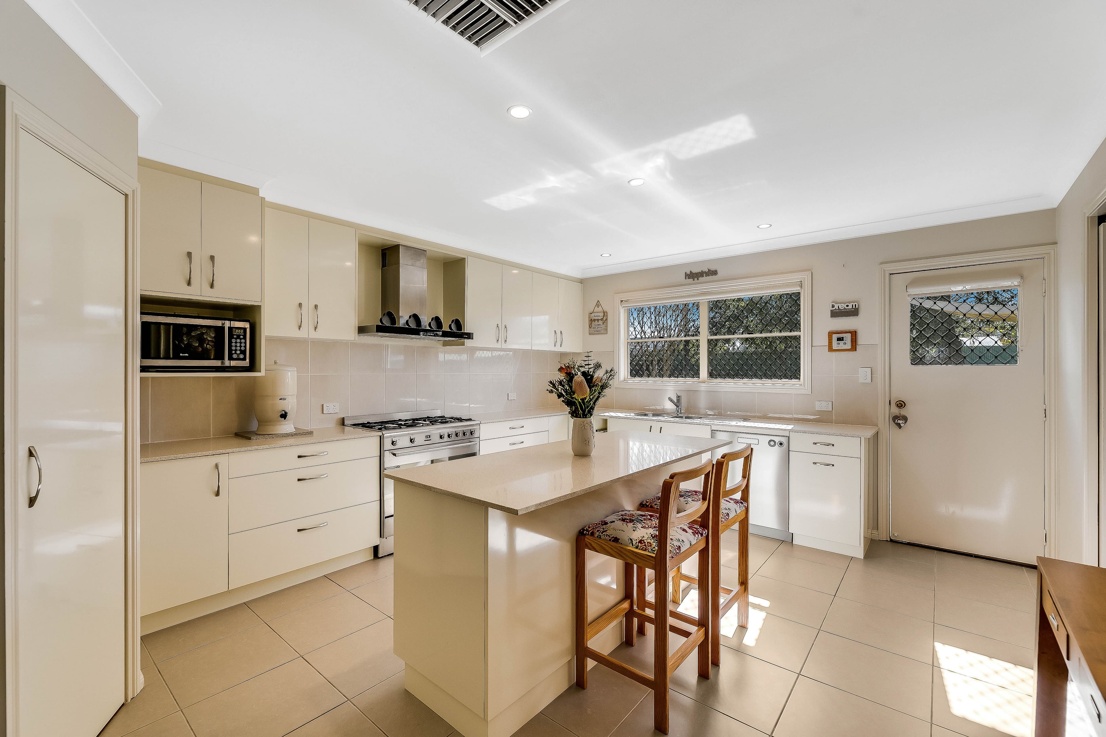 76-78 O'Shea Avenue, Southbrook QLD 4363, Southbrook - Thumbnail 3