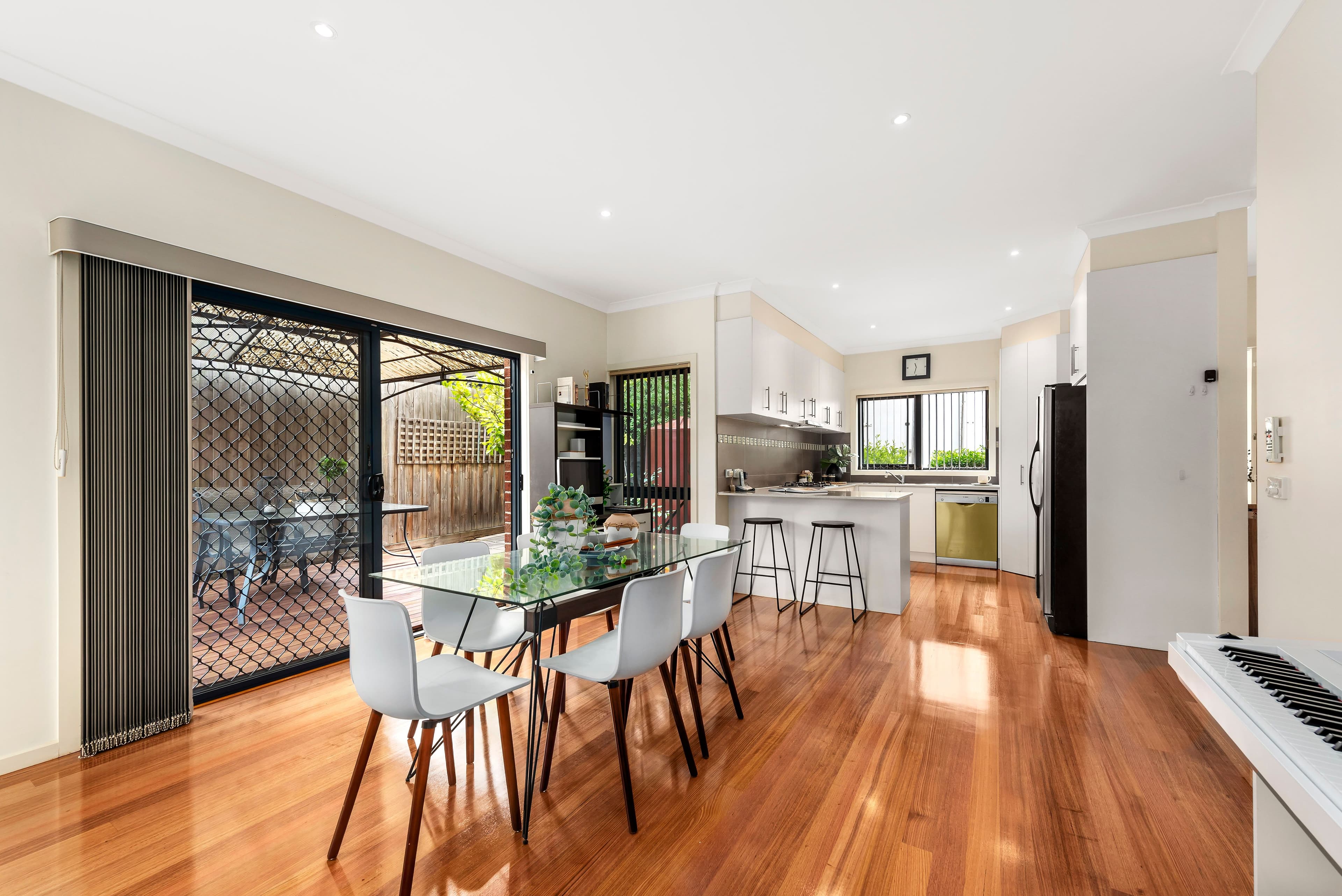 183 Greensborough Road, Macleod VIC 3085, Macleod - Thumbnail 3