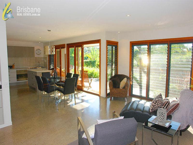 14 Roxburgh Street,  Kenmore, Kenmore - Thumbnail 5