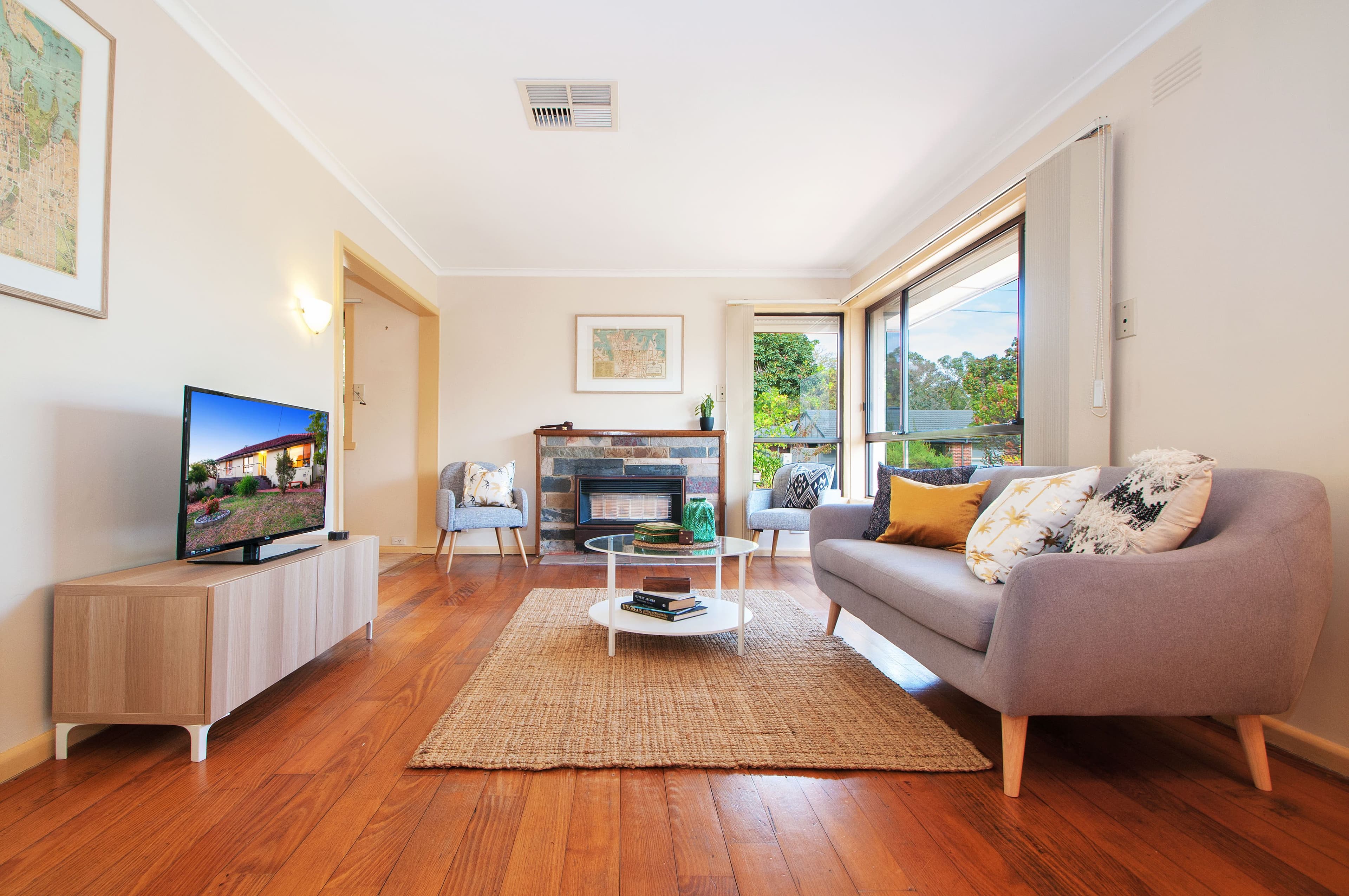 18 Greenville Street, Mooroolbark VIC 3138, Mooroolbark - Thumbnail 2