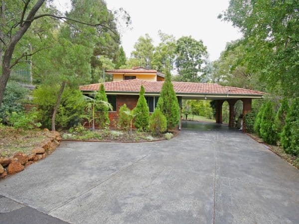23 Valley View Road, ROLEYSTONE WA 6111, Roleystone - Image 1
