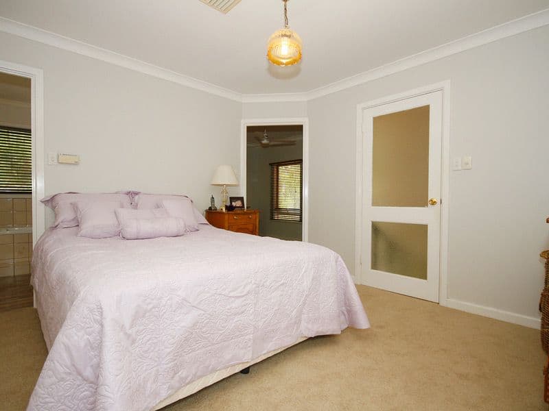 23 Valley View Road, ROLEYSTONE WA 6111, Roleystone - Thumbnail 8