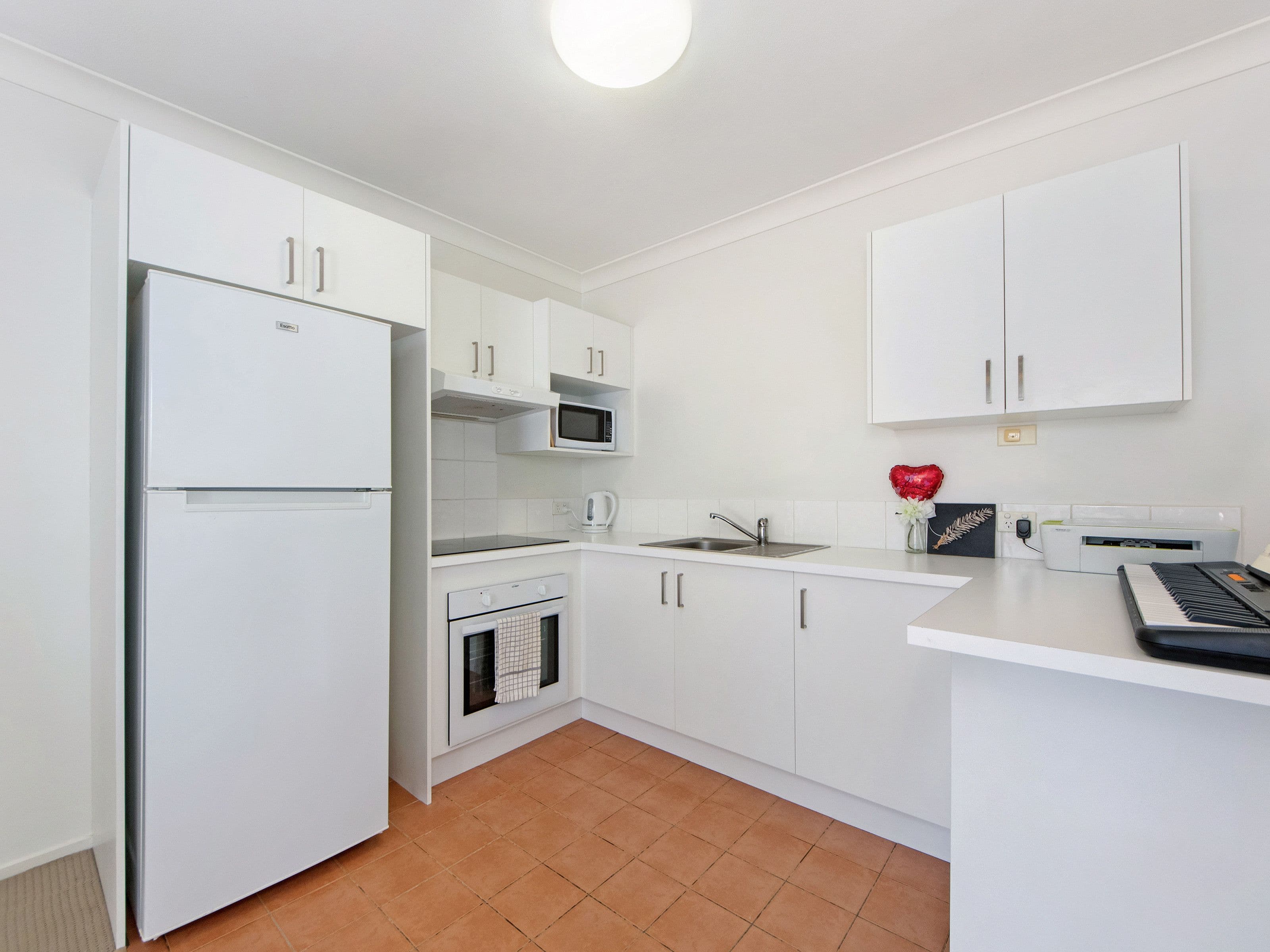3-5 Barranbali Street, Surfers Paradise QLD 4217, Surfers Paradise - Thumbnail 2