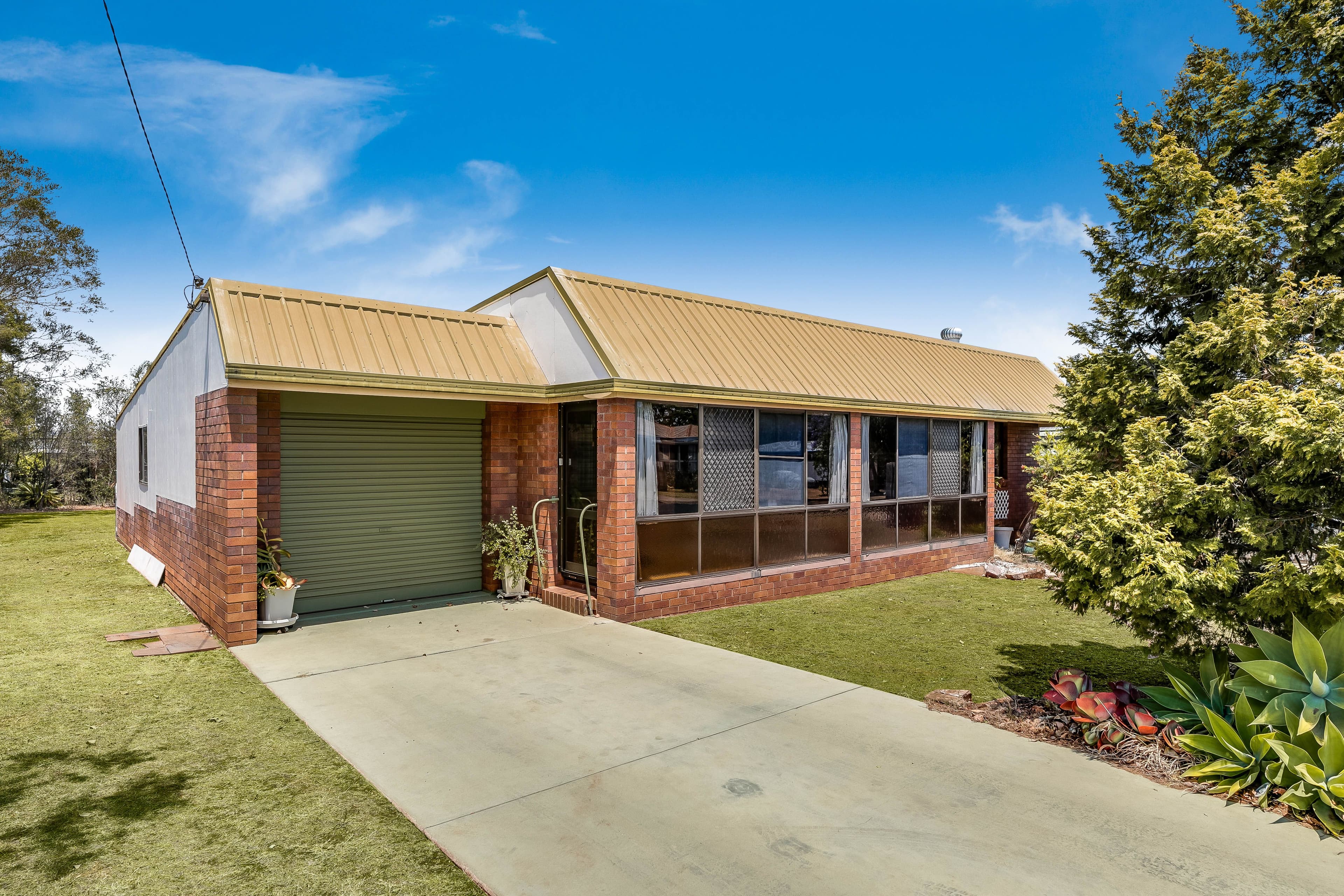 50 Tara Street, Wilsonton QLD 4350, Wilsonton - Thumbnail 2