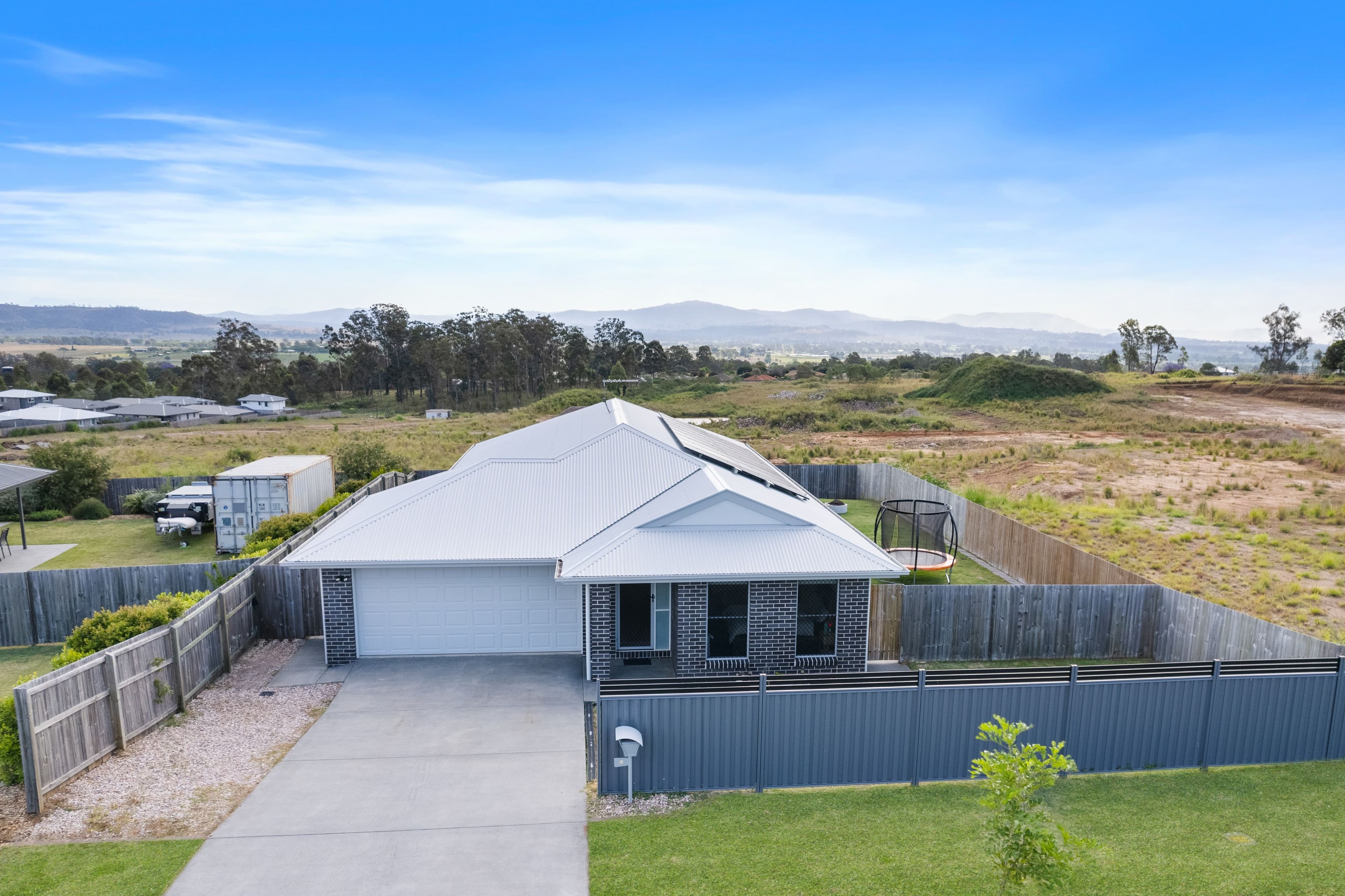 5 Hawthorn Street, Beaudesert QLD 4285, Beaudesert - Thumbnail 2
