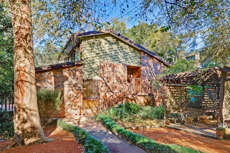 8 Kilmory Place, MOUNT KURING-GAI NSW 2080, Mount Kuring-Gai - Thumbnail 2