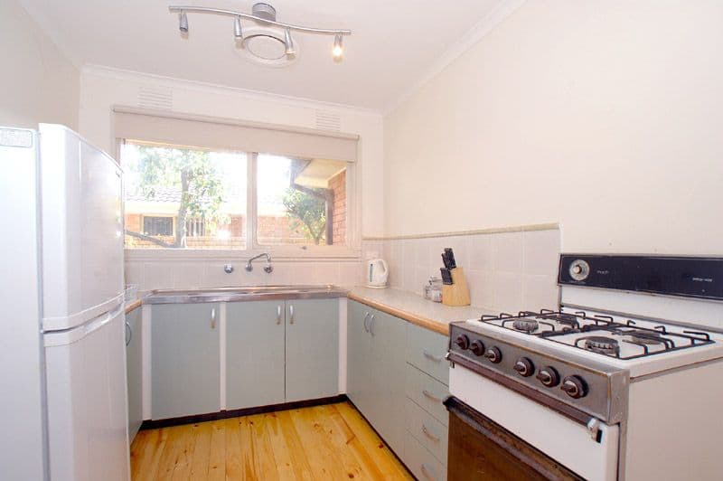 26 Kelvinside Road, NOBLE PARK VIC 3174, Noble Park - Thumbnail 2